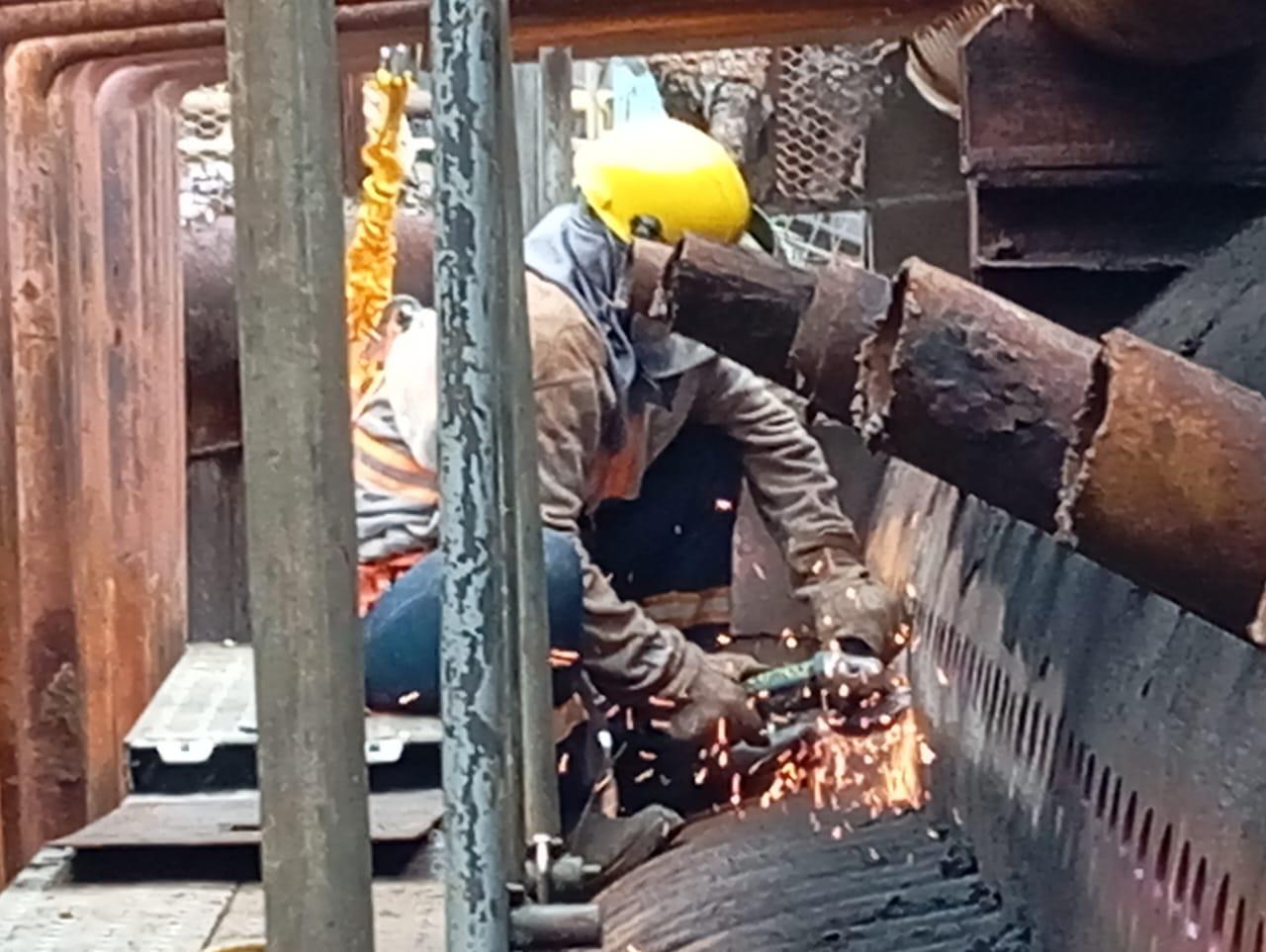 Manutenção em Caldeira 39